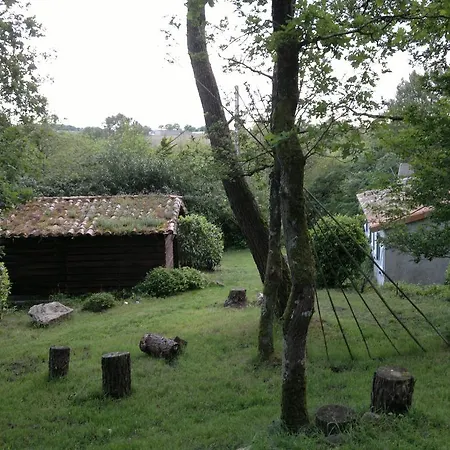 Holiday home La Cabane Des Beaux Chenes *